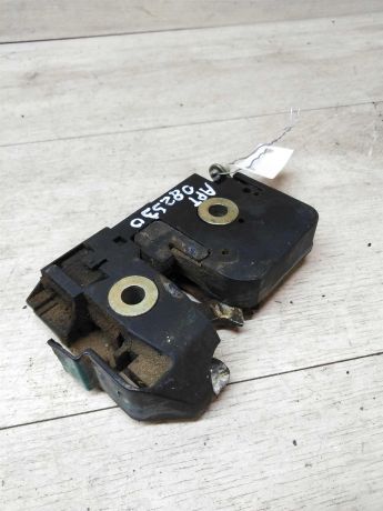 zamok-kryski-bagaznika-volkswagen-transporter-t4-art-16189-big-3