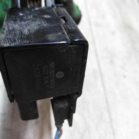 zamok-kapota-volkswagen-polo-sedan-art-16420-big-2