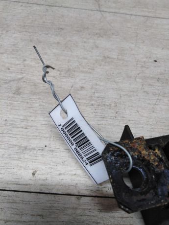 zamok-bagaznika-volkswagen-transporter-t5-art-16833-big-2