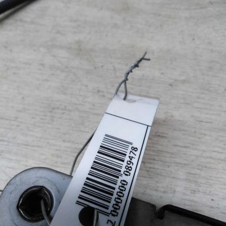 zamok-kapota-volkswagen-golf-5-art-16869-big-1