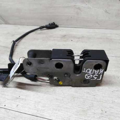 zamok-kapota-volkswagen-golf-5-art-16869-big-3