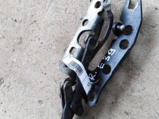 petlia-kapota-bmw-e39-art-17701