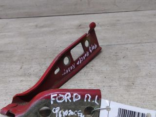 petlia-kapota-levaia-ford-fiesta-art-17870