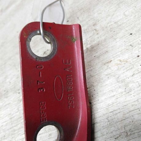 petlia-kapota-levaia-ford-fiesta-art-17870-big-2