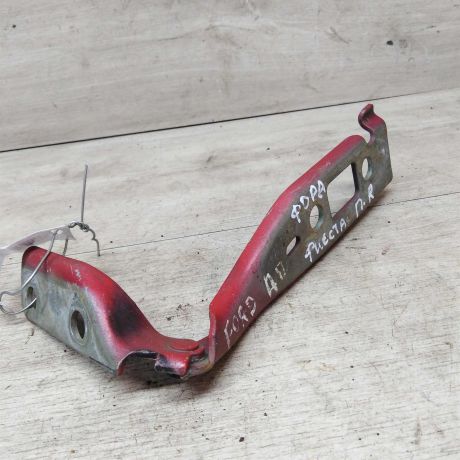 petlia-kapota-pravaia-ford-fiesta-art-17871-big-0