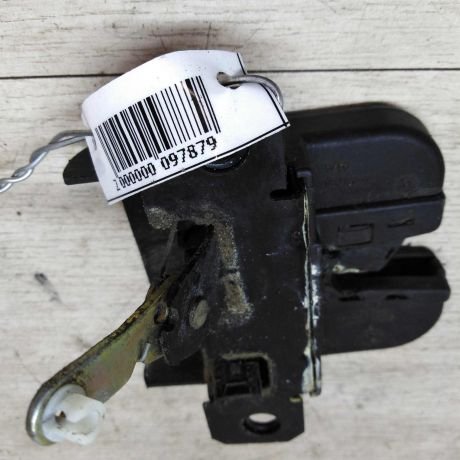 zamok-bagaznika-volkswagen-golf-4-art-18124-big-3
