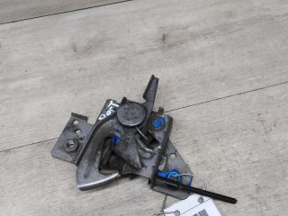 zamok-kapota-ford-fusion-art-18290