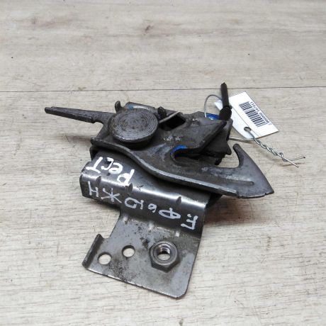 zamok-kapota-ford-fusion-art-18290-big-2