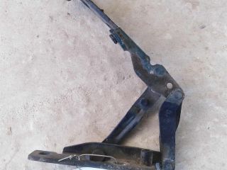 petlia-kapota-levaia-bmw-e39-art-18597