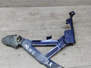 petlia-kryski-bagaznika-pravaia-mitsubishi-lancer-10-art-18731