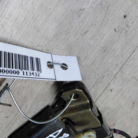 zamok-bagaznika-audi-a8-d2-art-18806-big-3