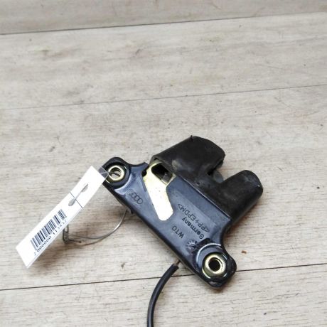 zamok-bagaznika-audi-a8-d2-art-18806-big-2