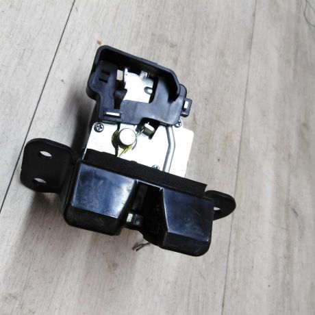 zamok-kryski-bagaznika-kia-sportage-3-art-19464-big-4