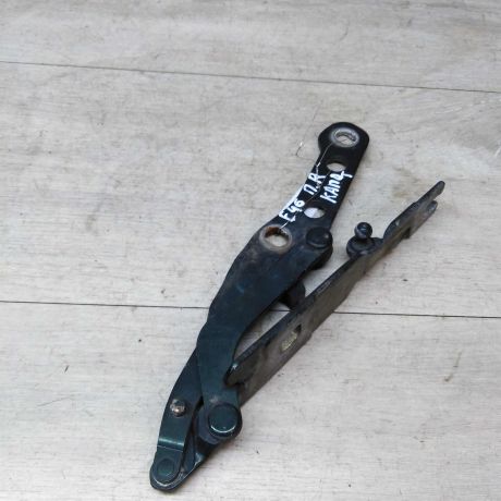 petlia-kapota-pravaia-bmw-e46-art-19735-big-1