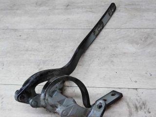 petlia-kryski-bagaznika-levaia-volkswagen-touareg-art-19879