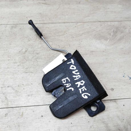 zamok-bagaznika-volkswagen-touareg-art-19902-big-0