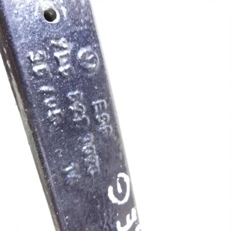 petlia-kryski-bagaznika-pravaia-volkswagen-touareg-art-19905-big-4