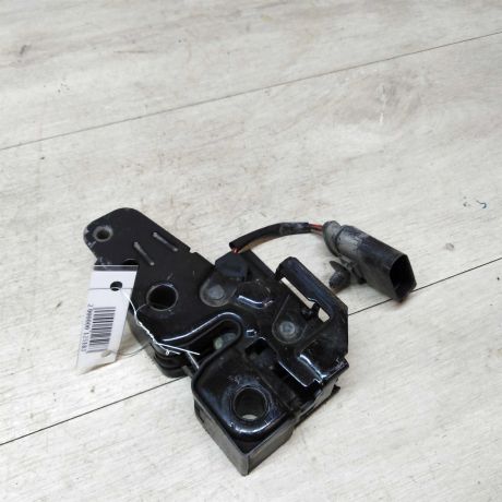 zamok-kapota-volkswagen-touareg-art-19916-big-0