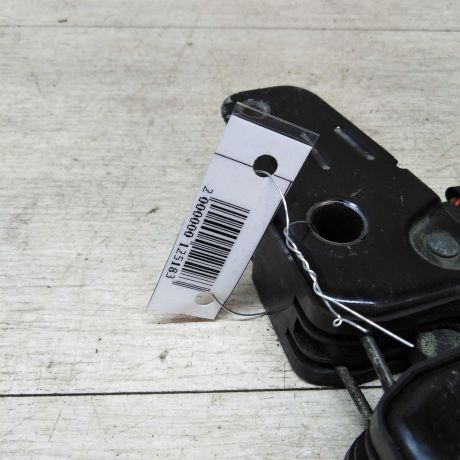 zamok-kapota-volkswagen-touareg-art-19916-big-1