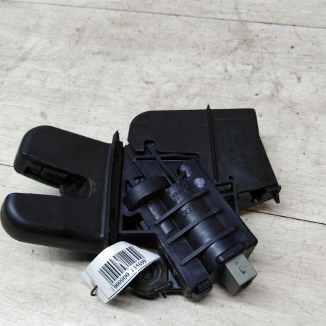 zamok-bagaznika-sedan-audi-a6-c6-art-20792-big-3