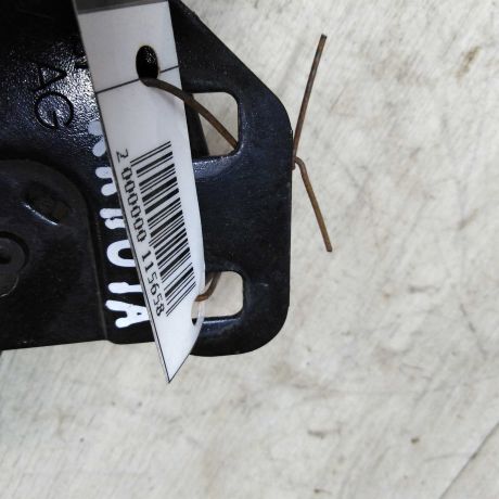 zamok-kapota-audi-a6-c6-art-21569-big-1