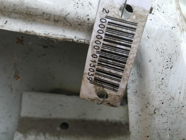 kryska-bagaznika-volkswagen-golf-4-art-21839-big-3