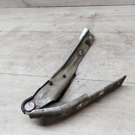 petlia-kapota-pravaia-opel-vectra-a-art-22233-big-0