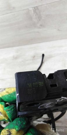 zamok-kapota-volkswagen-transporter-t5-art-22399-big-3