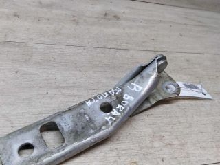 petlia-kapota-pravaia-volkswagen-bora-art-22987