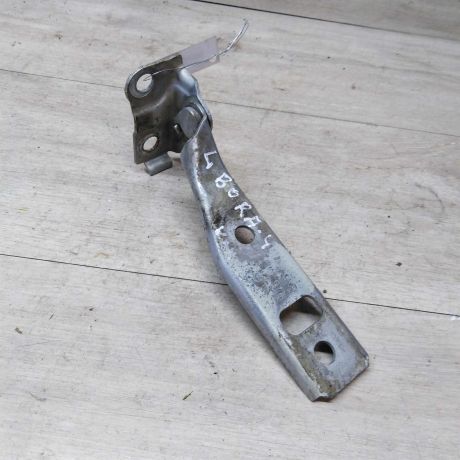 petlia-kapota-levaia-volkswagen-bora-art-23033-big-0