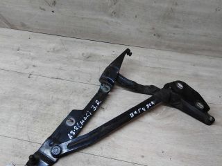 petlia-kryski-bagaznika-pravaia-audi-a8-d2-art-24492