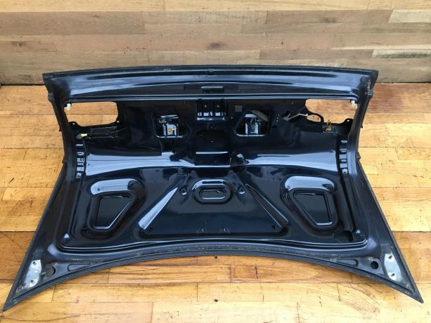 kryska-bagaznika-audi-a8-d2-sedan-art-24589-big-1