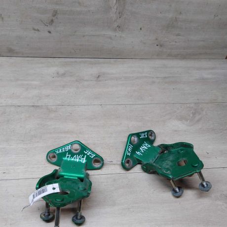 petlia-kryski-bagaznika-toyota-rav4-art-24620-big-0