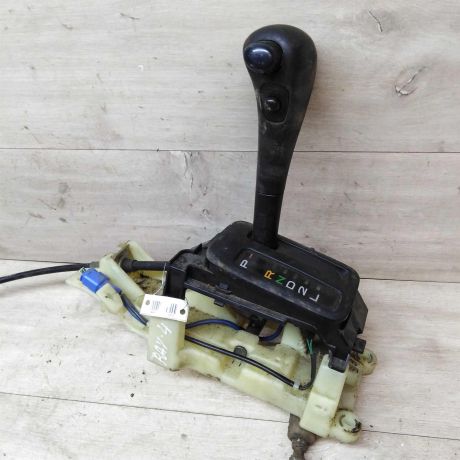 selektor-perekliuceniia-peredac-toyota-rav4-20i-3s-fe-kulisa-art-24717-big-1