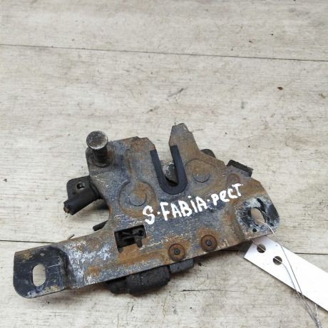 zamok-kapota-skoda-fabia-2007-god-art-25505-big-0