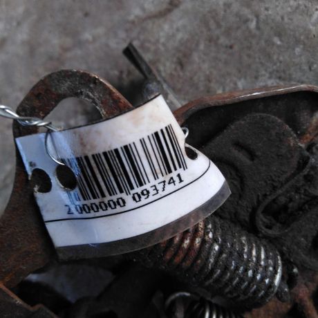 zamok-kapota-mazda-626-art-27659-big-2