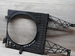 diffuzor-ventiliatora-oxlazdeniia-volkswagen-golf-4-art-27916