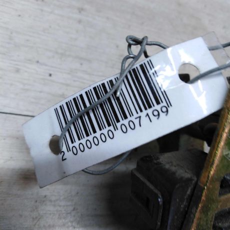 zamok-bagaznika-skoda-octavia-tour-art-28021-big-2