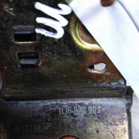 zamok-bagaznika-skoda-octavia-tour-art-28021-big-1