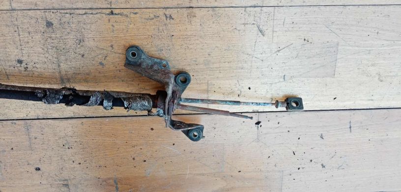 kulisa-perekliuceniia-peredac-volkswagen-passat-b3-defek-trosa-art-28040-big-2