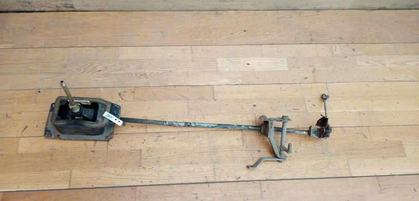 kulisa-perekliuceniia-peredac-volkswagen-golf-3-art-28079-big-0