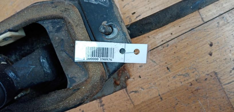 kulisa-perekliuceniia-peredac-volkswagen-golf-3-art-28079-big-4