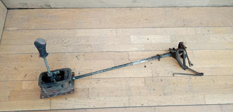 kulisa-perekliuceniia-peredac-volkswagen-golf-2-art-28385-big-0