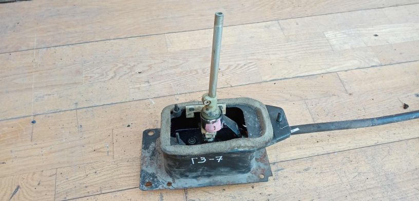 kulisa-perekliuceniia-peredac-volkswagen-golf-3-art-28387-big-3