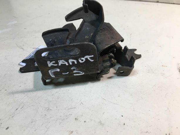 zamok-kapota-volkswagen-golf-3-art-28457-big-1