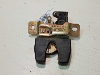 zamok-bagaznika-volkswagen-passat-b3-sedan-art-28699