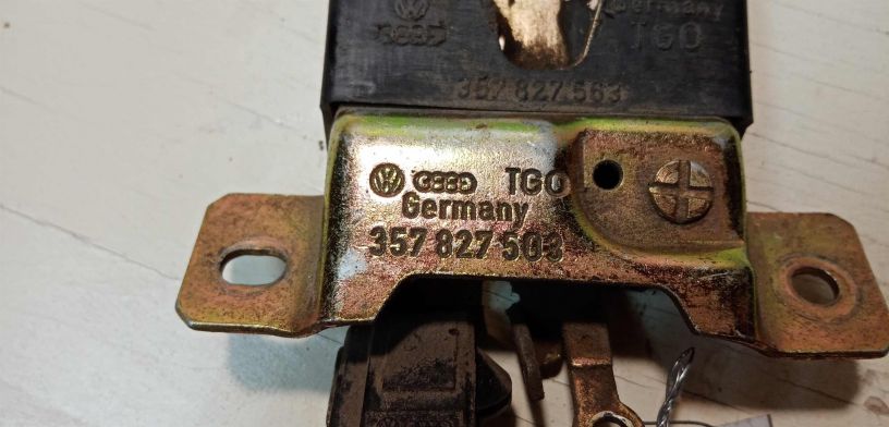 zamok-bagaznika-volkswagen-passat-b3-sedan-art-28699-big-2