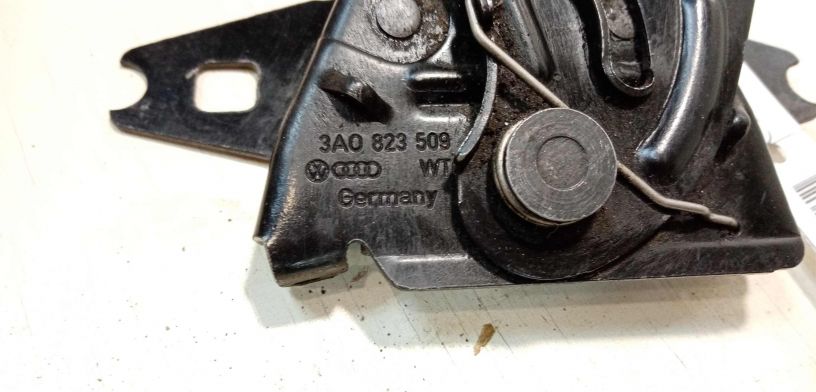 zamok-kapota-volkswagen-passat-b4-art-28725-big-1