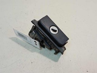 zamok-bagaznika-golf-3-art-28900