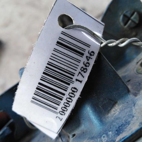 petlia-kapota-pravaia-renault-scenic-art-29117-big-1